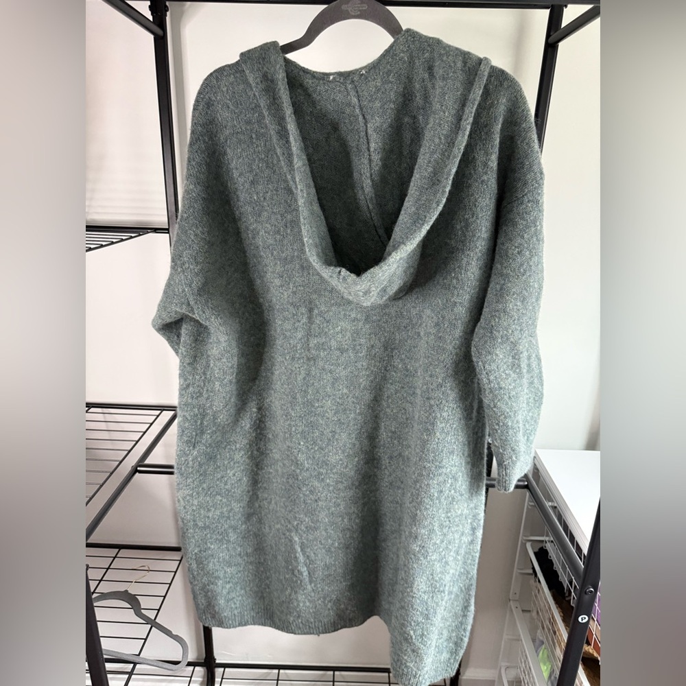Uniqlo Women's Hooded cardigan - Picture 2 of 3